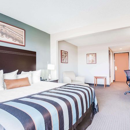 Hotel Wingate By Wyndham Gillette Esterno foto